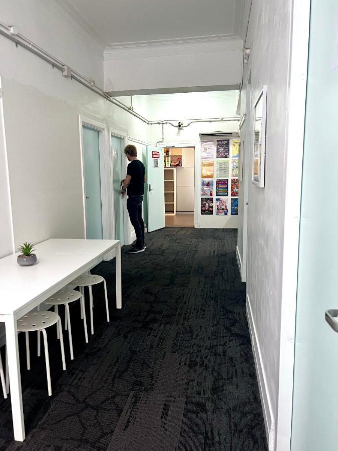 The Downing Hostel Sydney Exterior photo